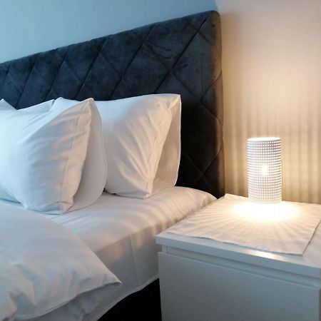 Fit Apartman Belgrado Exterior foto